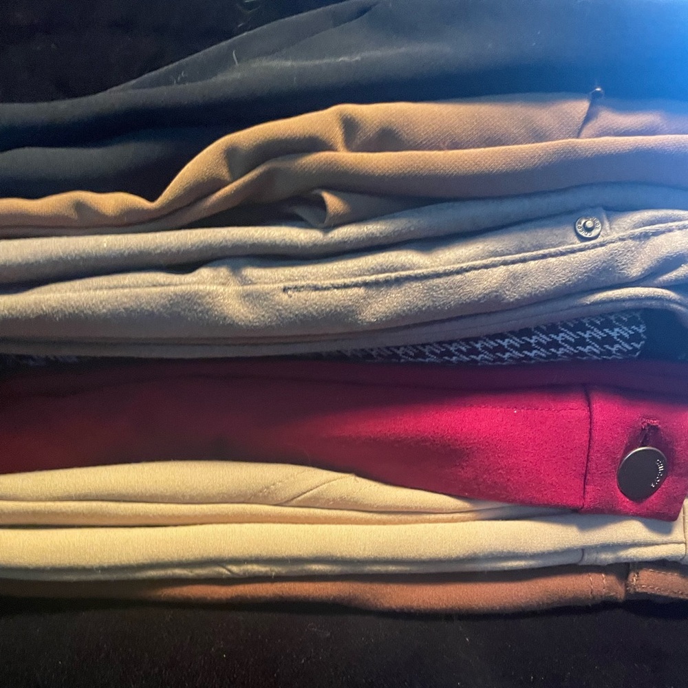 Chicos Lot of 7 Pants - 00R - EUC - some never worn - Must Sell-1 lot of 7 Pairs